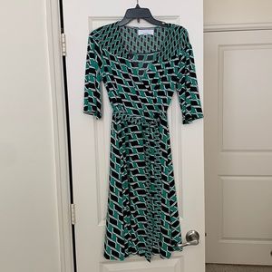 Wrap dress - small - Diane Avon Furstenberg look a like - black green white